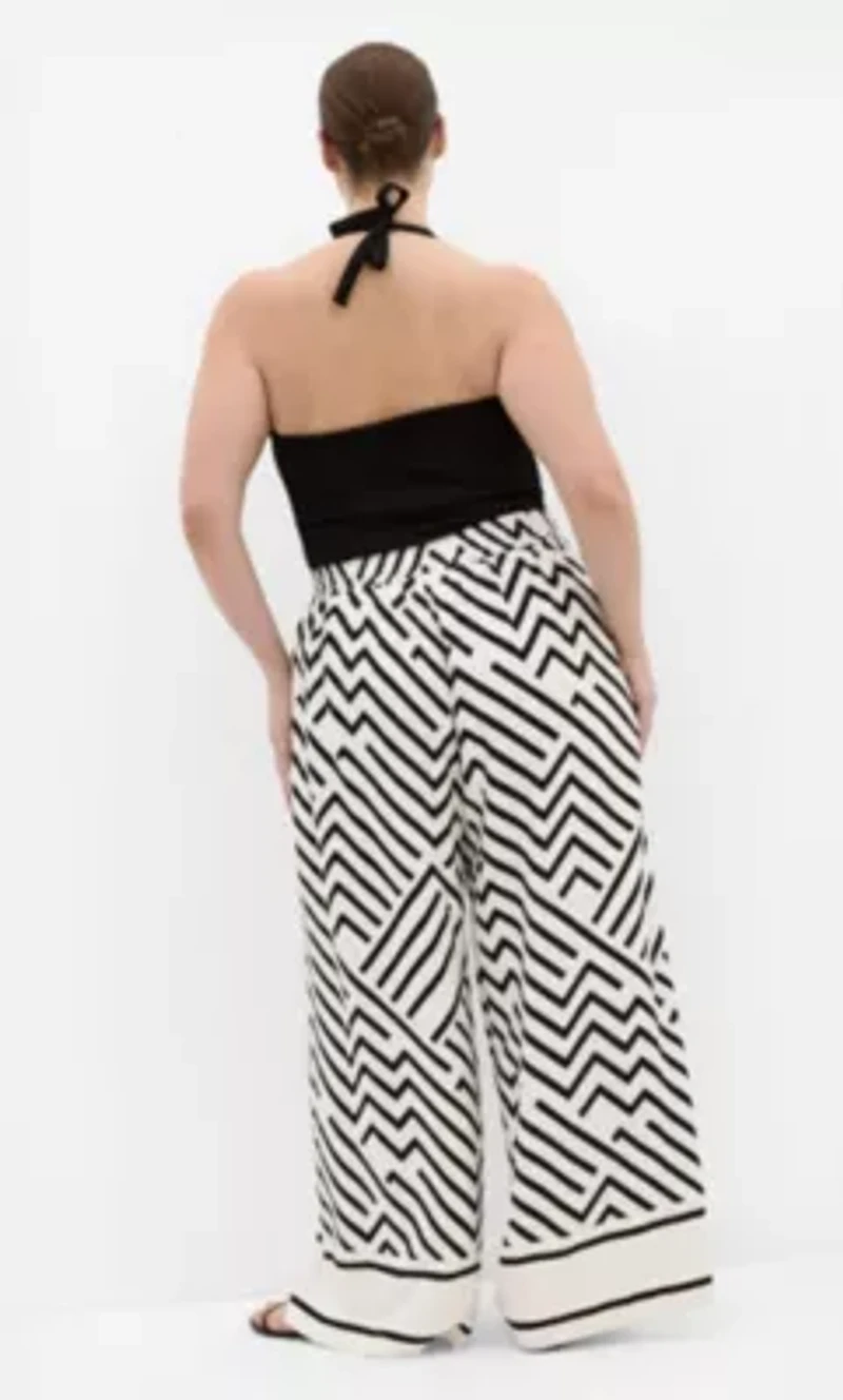 Linear Border Print Wide Leg Pant