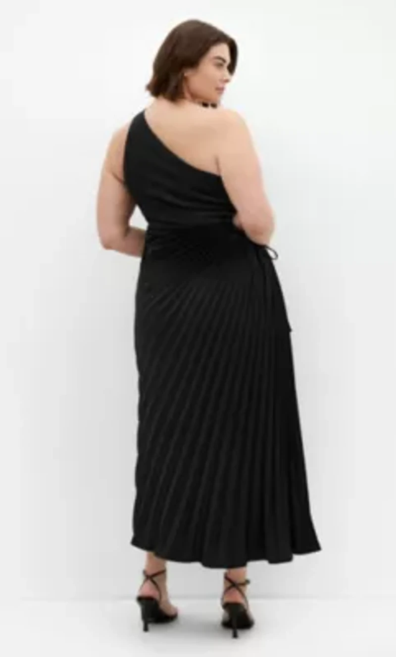 Aliza Pleat Maxi Dress