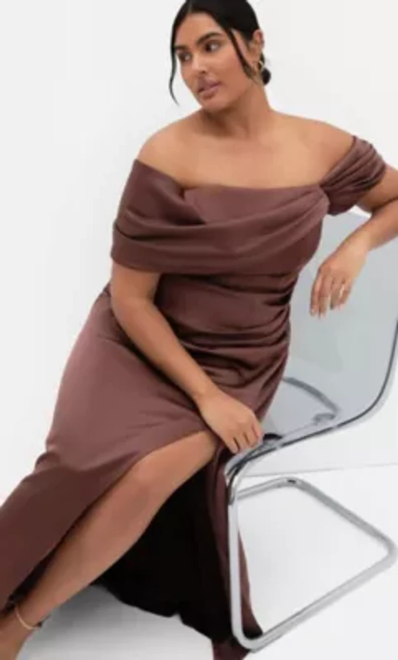 Paloma Off Shoulder Maxi Dress