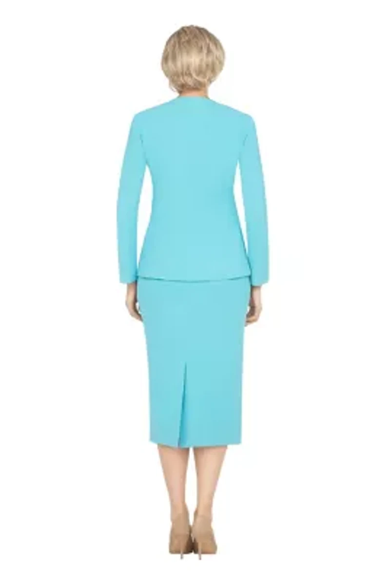 2-piece Collarless 4-button Skirt Suit with Brooch