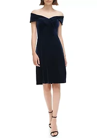 Women's Off the Shoulder Sweetheart Neck Velvet Sheath Dress