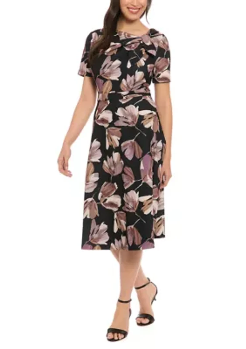 Women's Short Sleeve Crew Neck Floral Print Scuba A-Line Dress