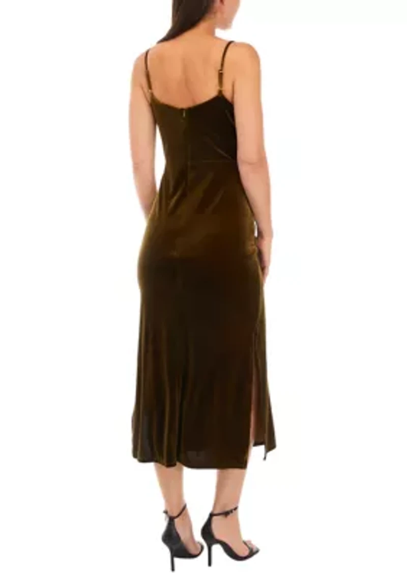 Women's Sleeveless Strappy Solid Velvet Sheath Dress