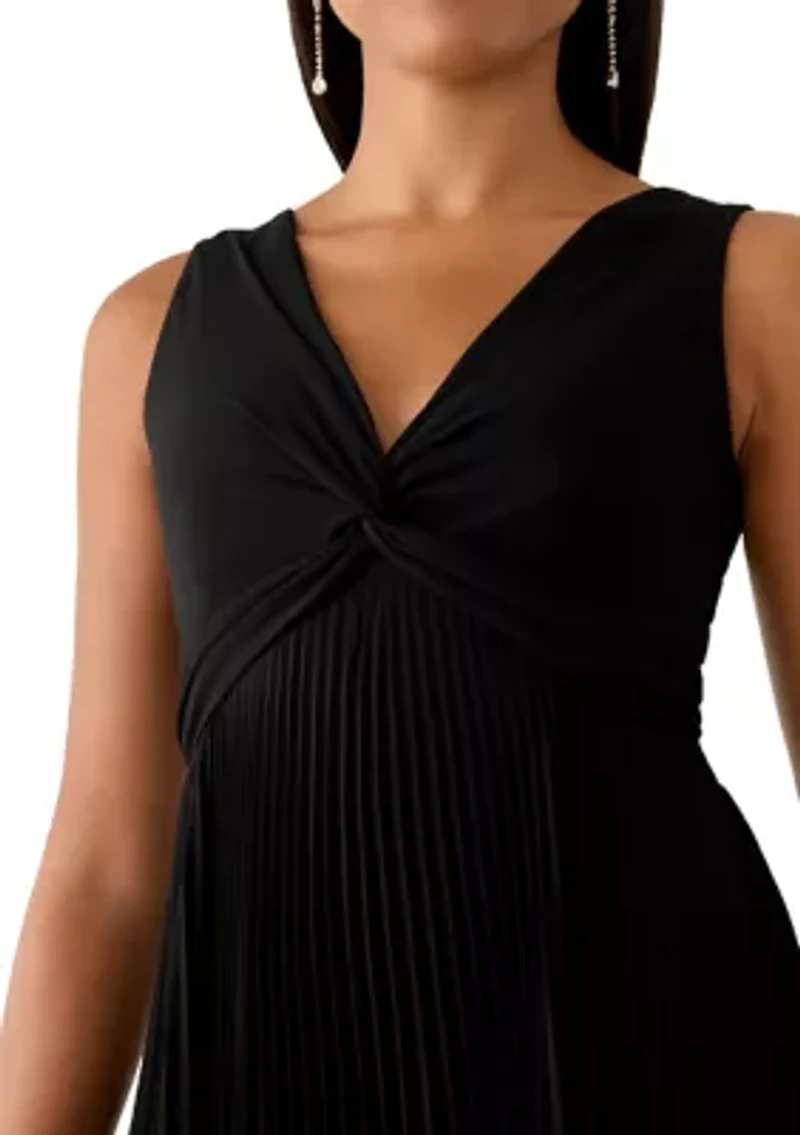 Women's Sleeveless V-Neck Long Chiffon Gown