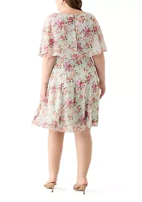 Plus Short Sleeve Crew Neck Ditsy Floral Dress
