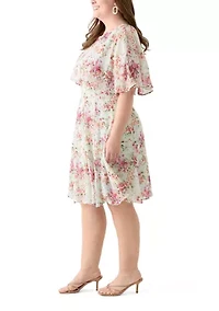 Plus Short Sleeve Crew Neck Ditsy Floral Dress