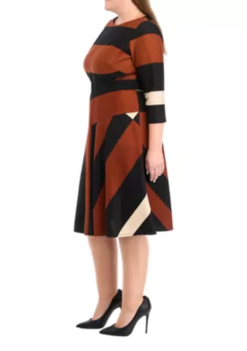 Plus 3/4 Sleeve Printed Belted Fit and Flare Dress