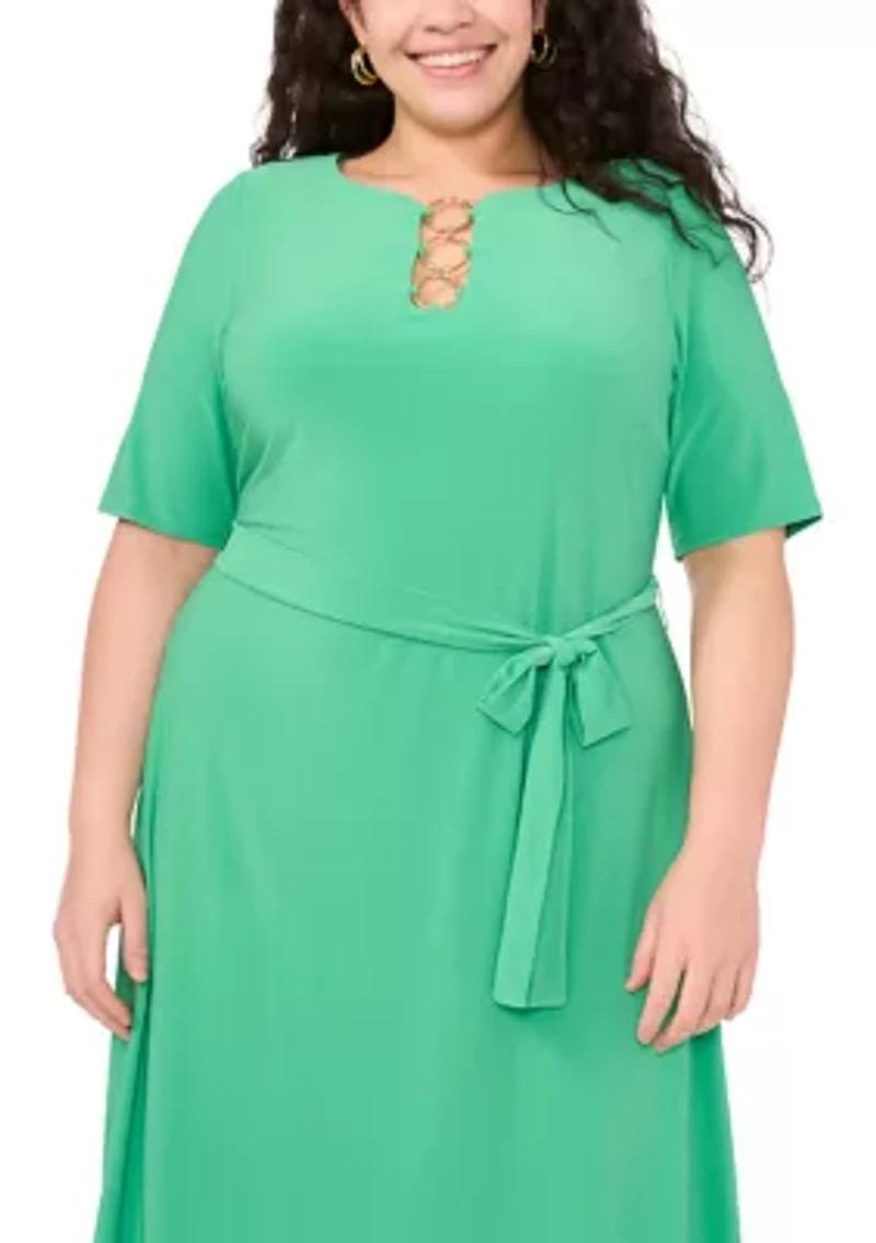 Plus Short Sleeve 3 Ring Solid Tie Front Midi Dress
