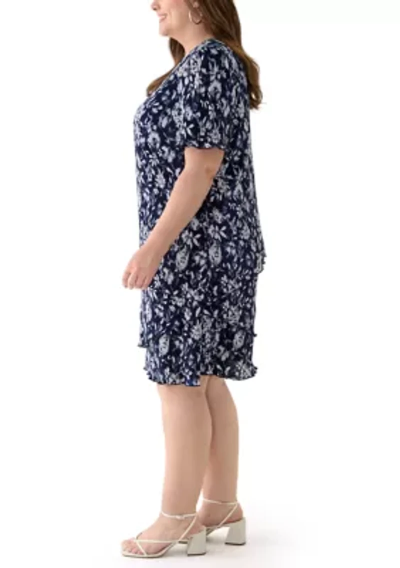 Plus Short Sleeve V-Neck Ditsy Floral Dress