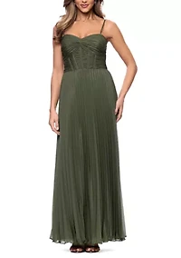 Women's Sleeveless Pleated Chiffon Gown