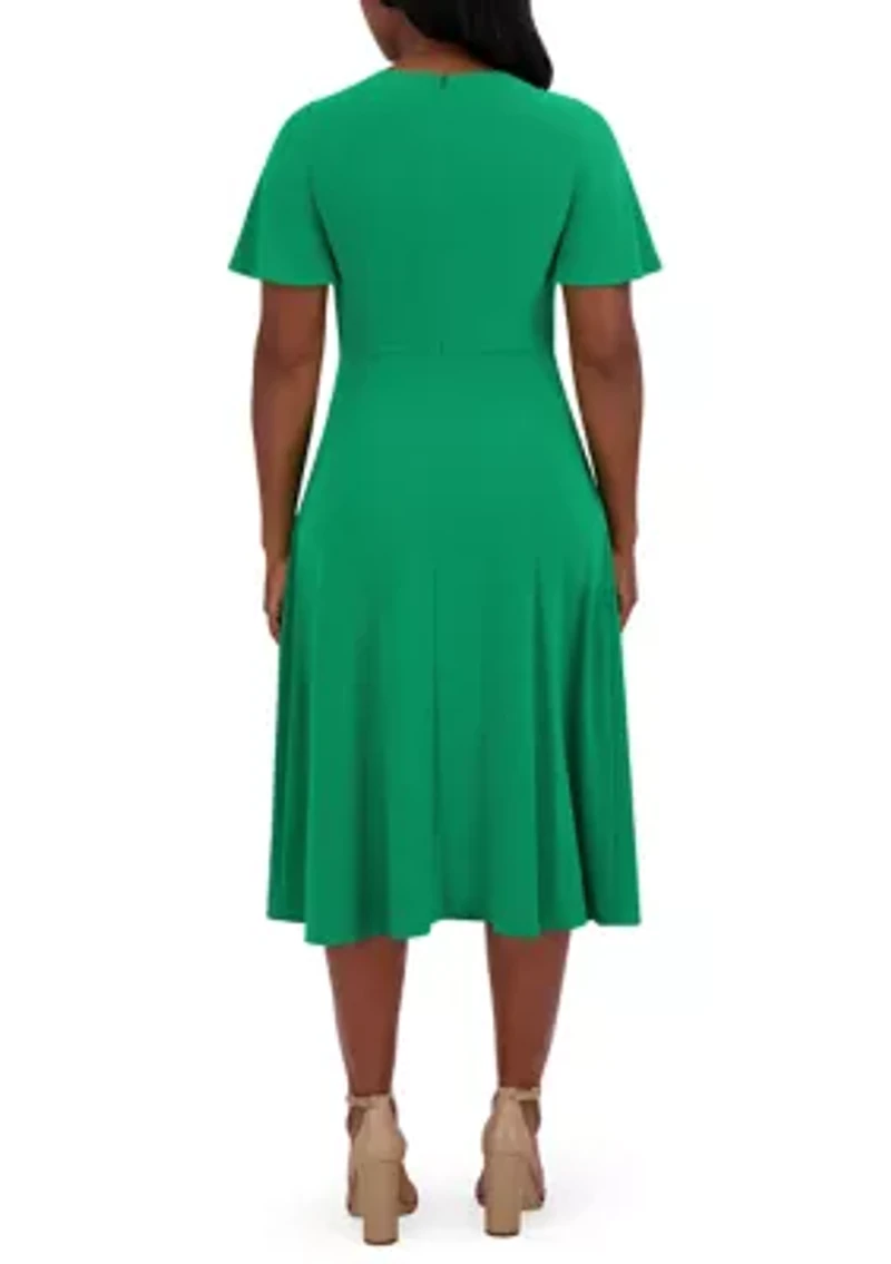 Women's Short Sleeve Crew Neck Solid A-Line Dress