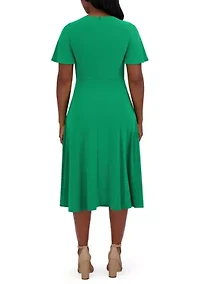 Women's Short Sleeve Crew Neck Solid A-Line Dress