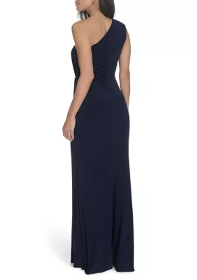 Women's Sleeveless One Shoulder Solid Gown