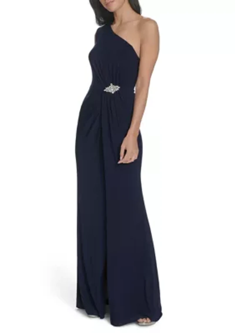 Women's Sleeveless One Shoulder Solid Gown