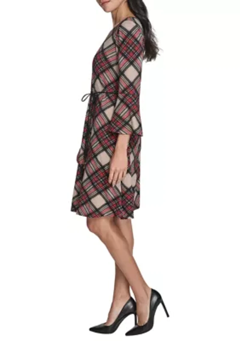 Women's 3/4 Sleeve Crew Neck Plaid Hacci Fit-and-Flare Dress