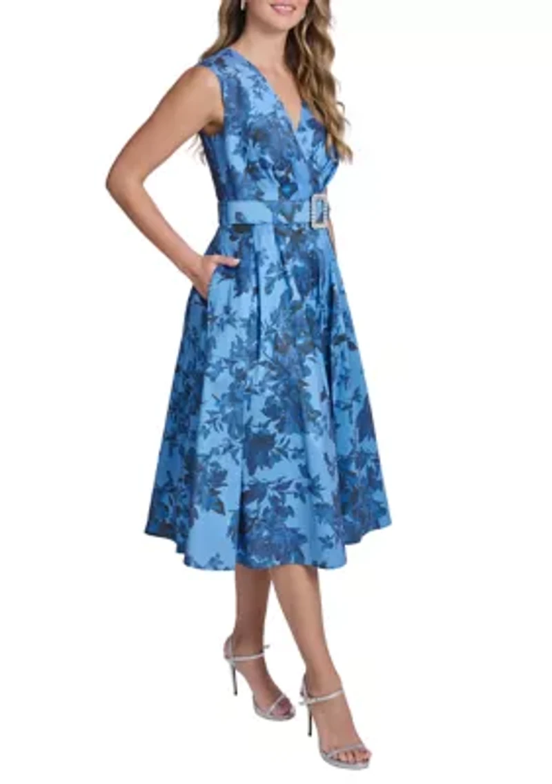 Women's Sleeveless V-Neck Floral Printed Dress with Embroidered Belt