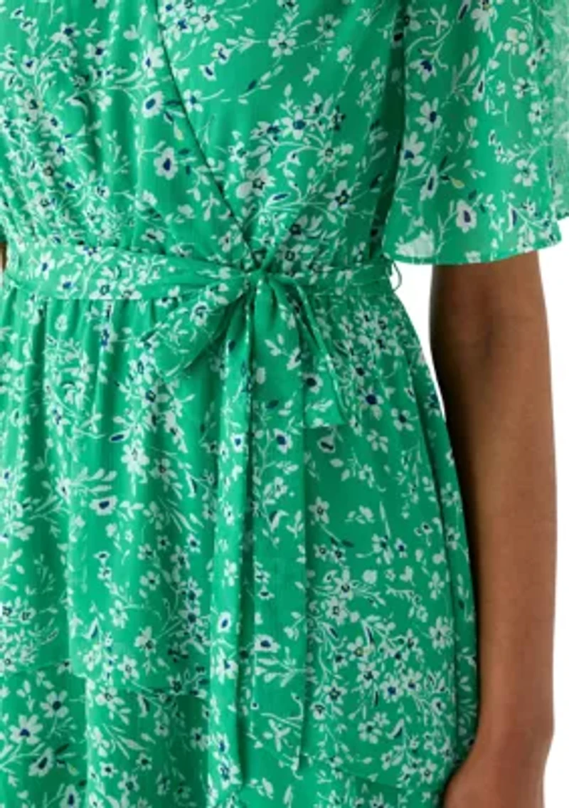 Women's Short Sleeve V-Neck Ditsy Floral Print Dress