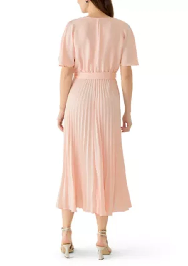 Helsi Tessa Long-Sleeve Appliqu A-Line Maxi Dress | The Summit Helsi Tessa Long-Sleeve Appliqu A-Line Maxi Dress | The Summit