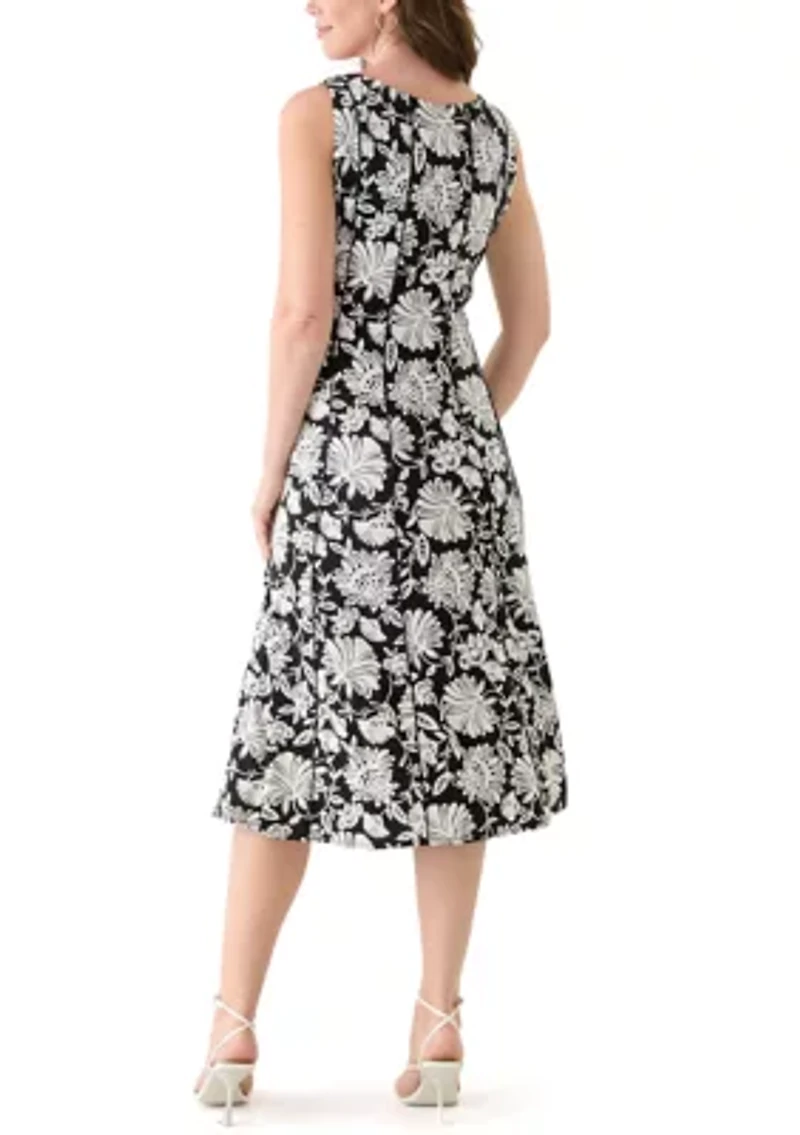 Women's Sleeveless Crew Neck Floral Print Dress