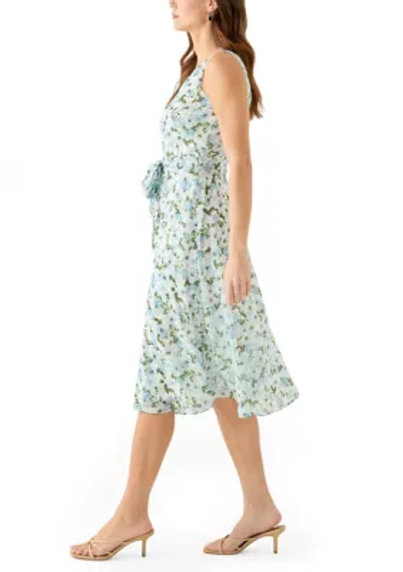 Women's Sleeveless Crew Neck Ditsy Floral A-Line Dress