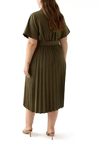 Plus Short Sleeve V-Neck Solid Cotton Fit and Flare