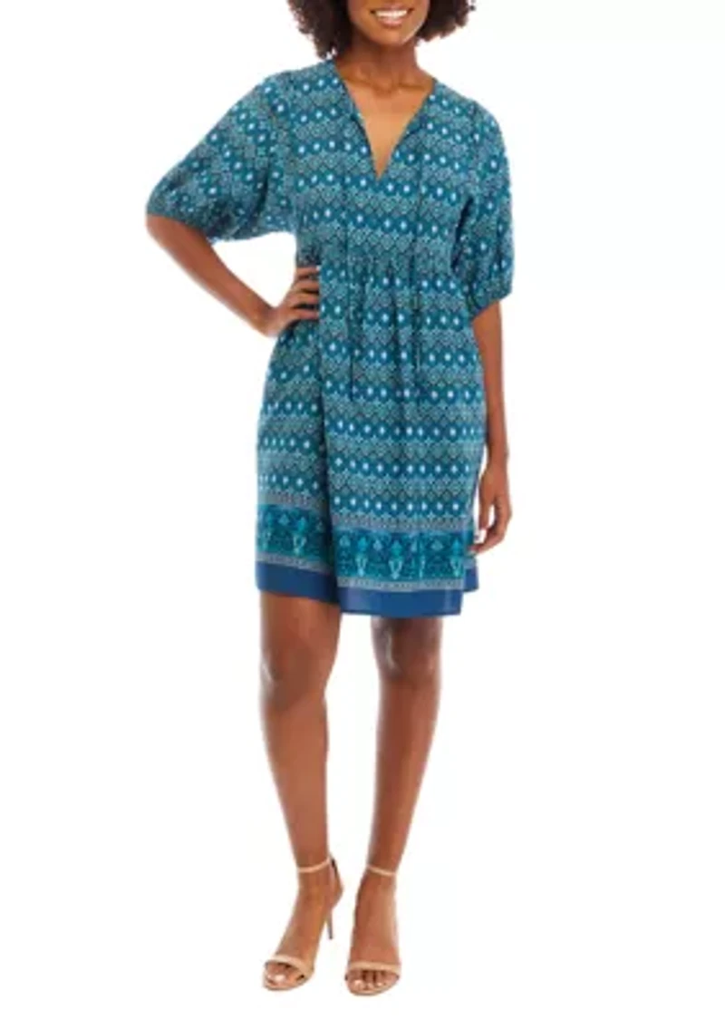 Women's Short Sleeve V-Neck Printed Fit and Flare Dress