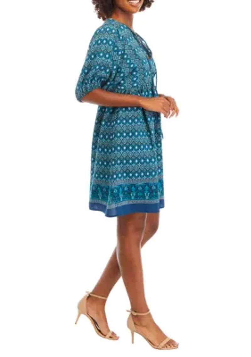 Women's Short Sleeve V-Neck Printed Fit and Flare Dress