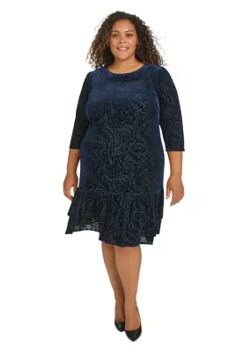 Plus 3/4 Sleeve Velvet Burnout Ruffle Hem Shift Dress