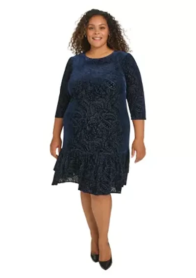Plus 3/4 Sleeve Velvet Burnout Ruffle Hem Shift Dress