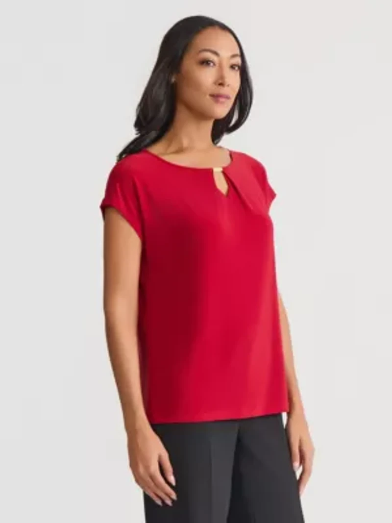Women's Extend Shoulder Knit Top with Keyhole Trim