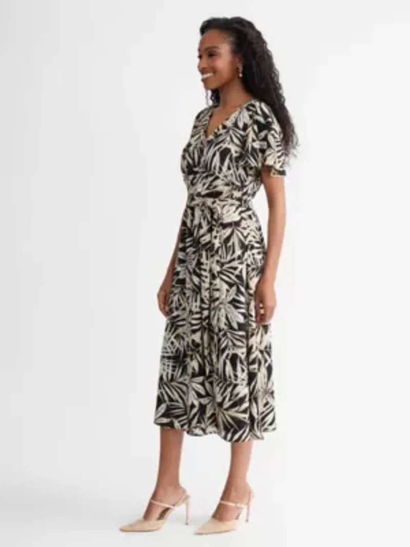 Missy Leaf Print Fit Flare W Flutter Slv