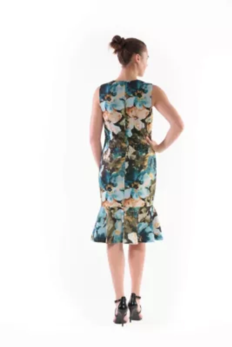SCOOP NECK RUFFLE DRESS