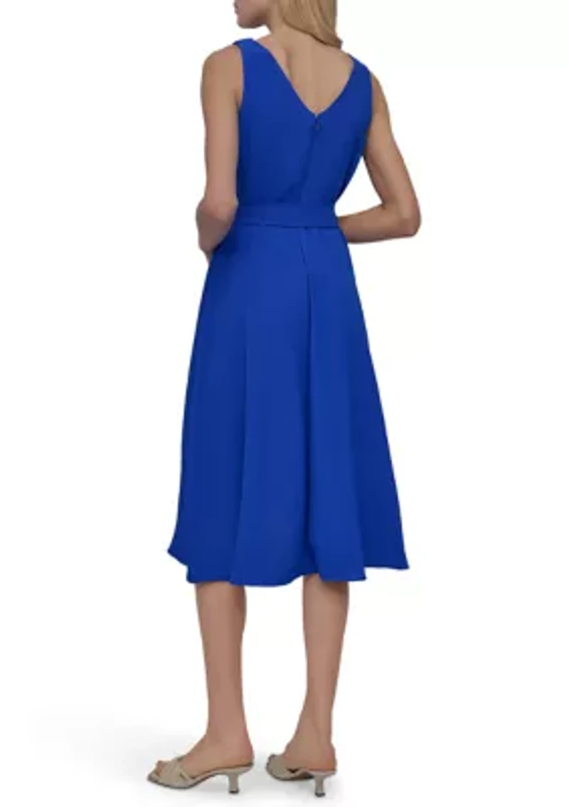 Women's Sleeveless V-Neck Solid Tie Waist Midi Dress