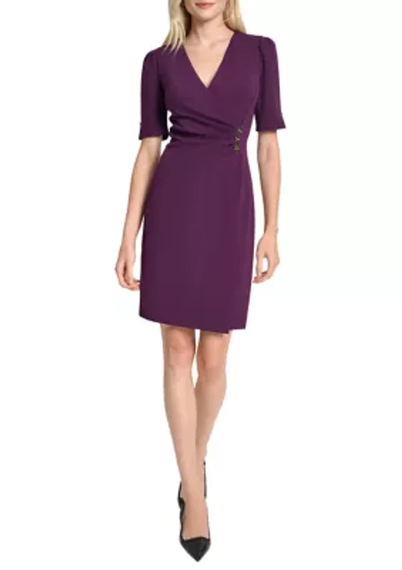 Women's Short Sleeve V-Neck Scuba Sheath Dress