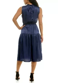 Sleeveless Dress With Back Bow