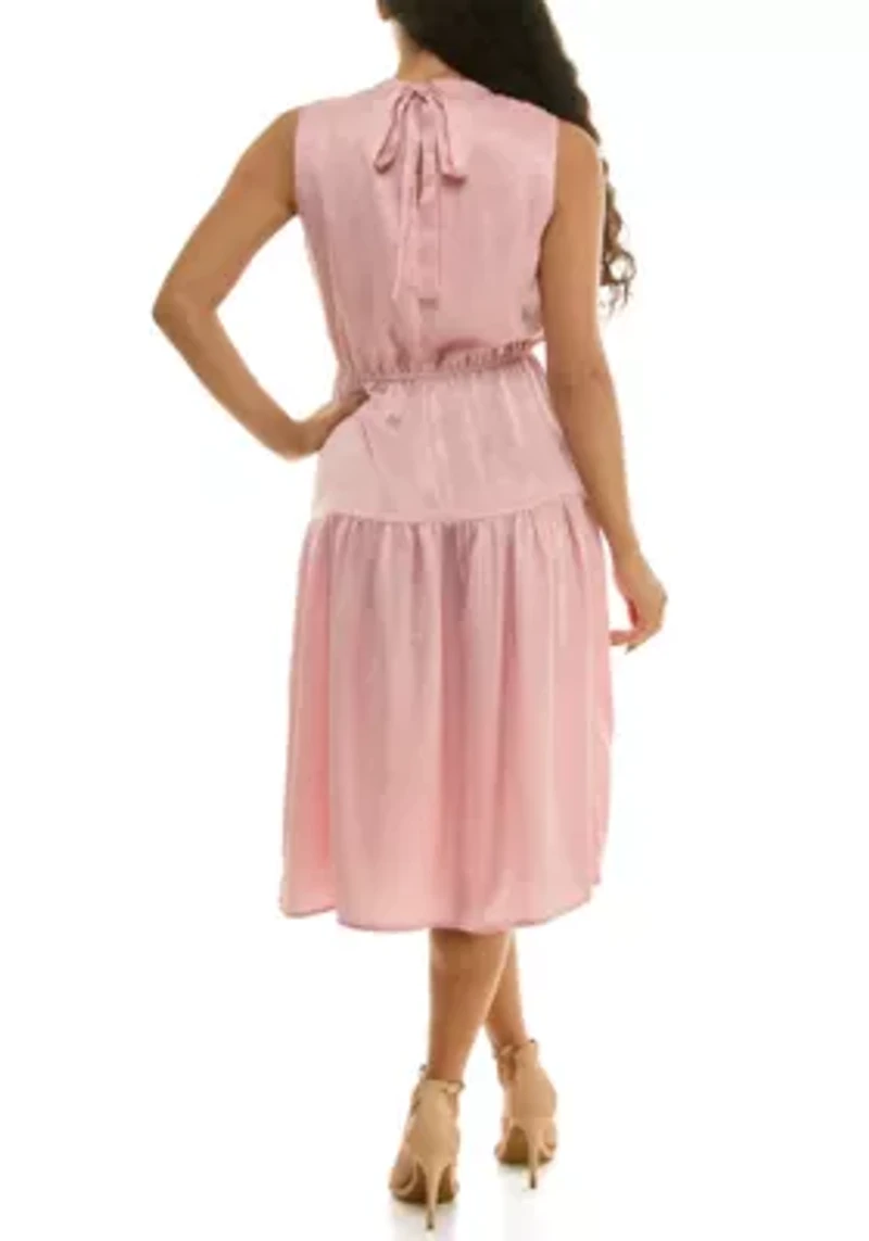 Sleeveless Dress With Back Bow