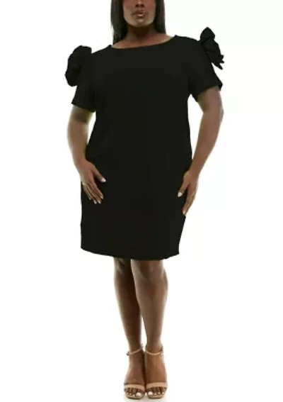 Crepe sheath dress with floral applique