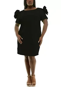 Crepe sheath dress with floral applique