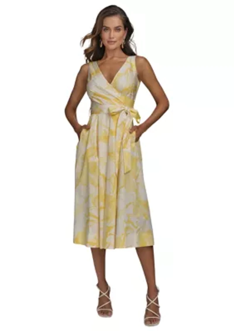 Women's Sleeveless V-Neck Floral Print Fit and Flare Dress