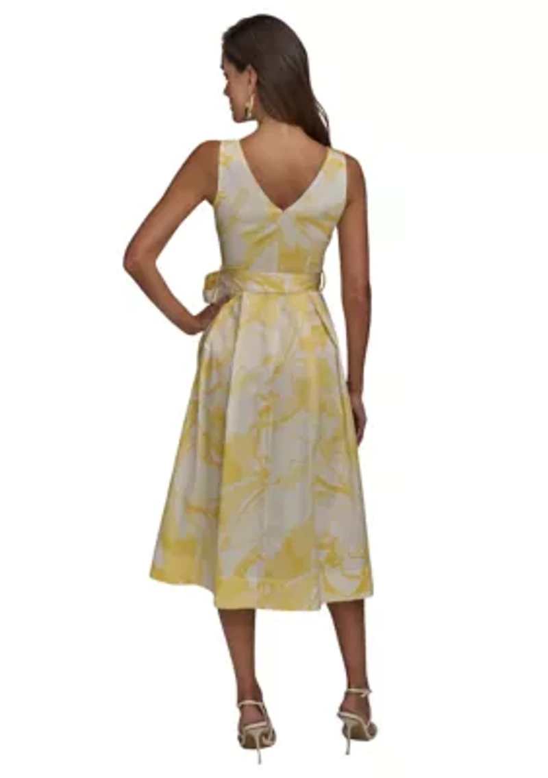 Women's Sleeveless V-Neck Floral Print Fit and Flare Dress