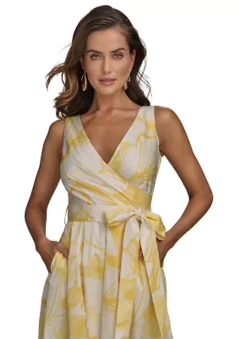 Women's Sleeveless V-Neck Floral Print Fit and Flare Dress