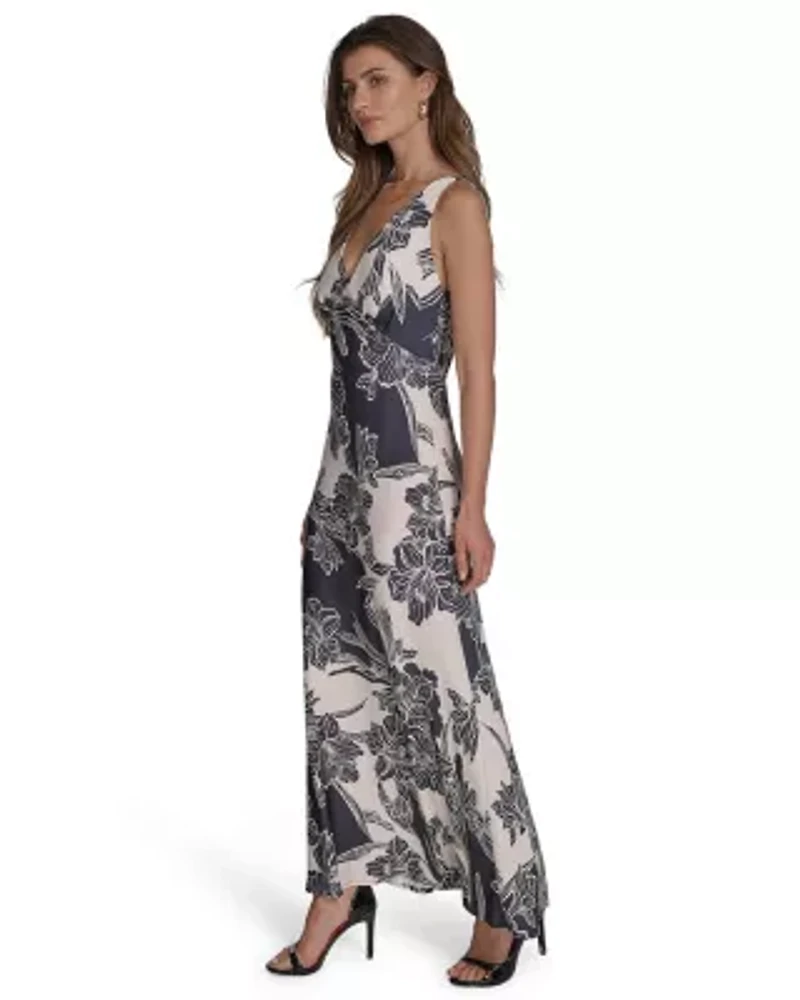 SLEEVLESS PRINTED V NECK MAXI