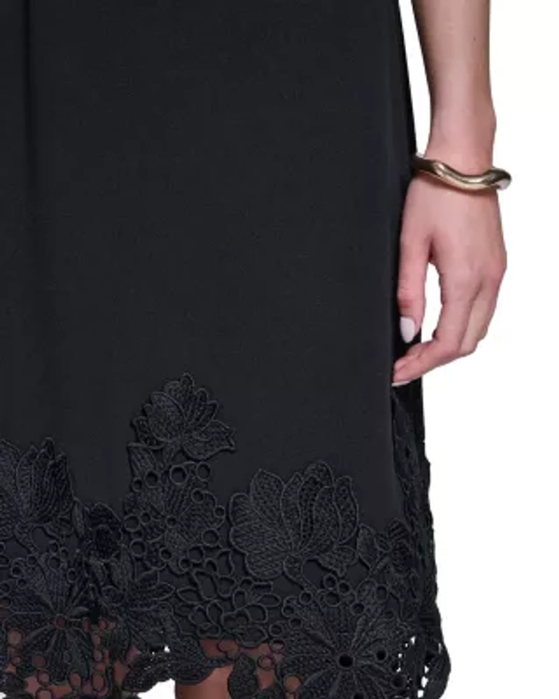 Sleeveless Fit % Flare Midi with Lace Hem