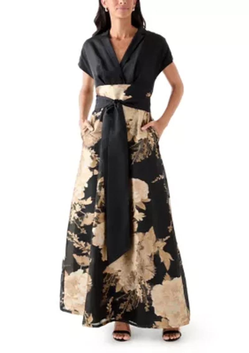 Women's Short Sleeve V-Neck Crepe Dress