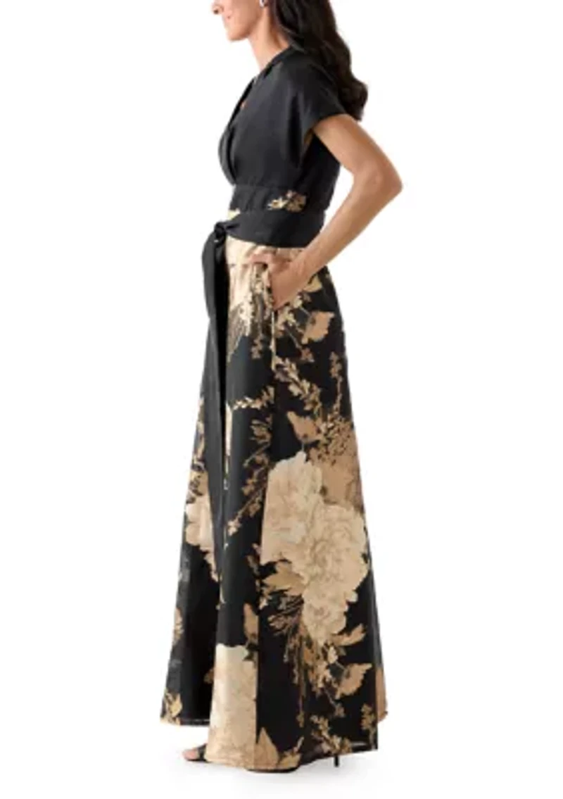 Women's Short Sleeve V-Neck Crepe Dress