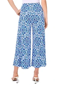 Women's Pull On Medallion Cropped Pants