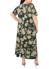Plus Short Sleeve Crew Neck Maxi Dress