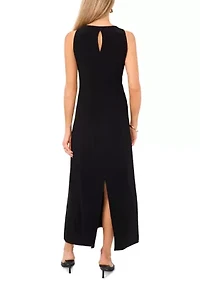 Petite Sleeveless Keyhole Maxi Dress
