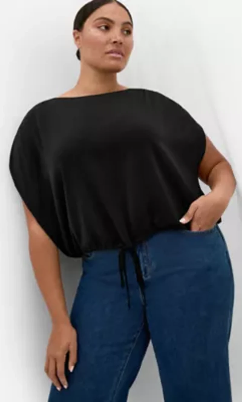 Elise Hem Detail Top