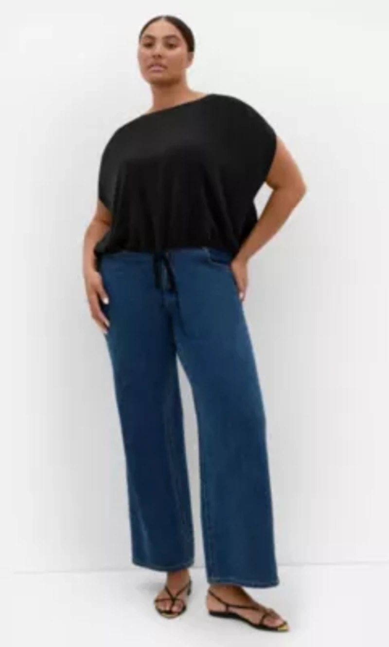 Elise Hem Detail Top